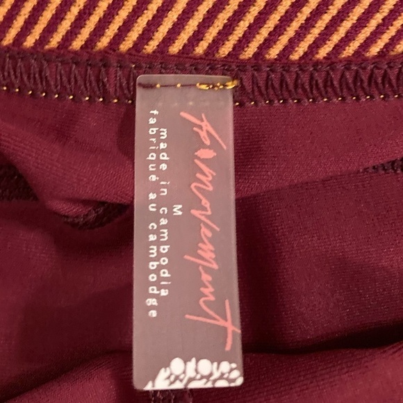 Free People Movement Maroon Side Pocket Leggings Medium - Picture 2 of 11